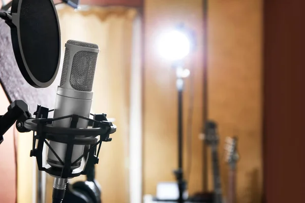 View of microphone at radio station — Stock Photo, Image