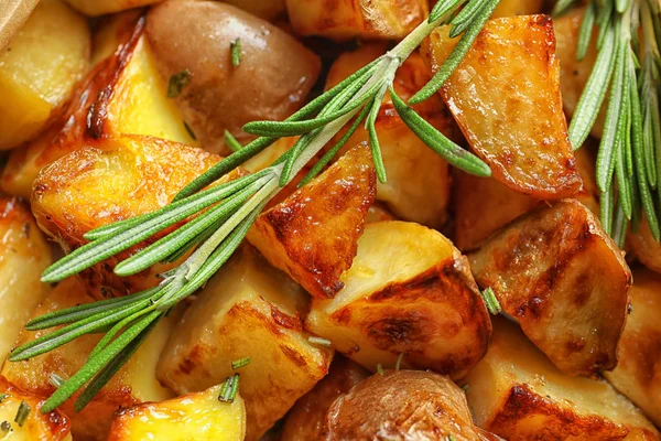 Вкусные картофельные клинья, крупный план — стоковое фото