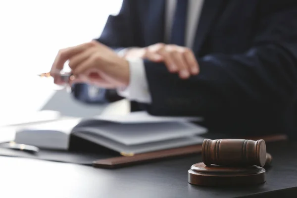 Gavel on table in lawyer's office — Stock Photo, Image