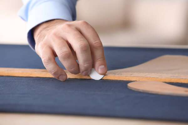 Ткань для пошива с мелом в ателье
