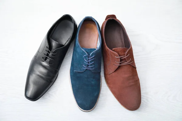 Diferentes sapatos masculinos — Fotografia de Stock