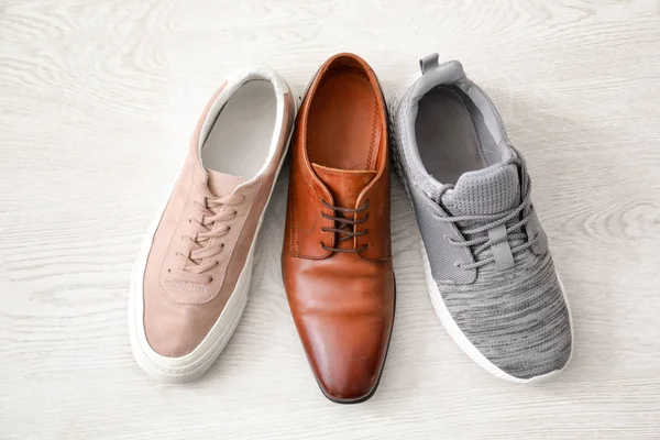 Diferentes sapatos masculinos — Fotografia de Stock