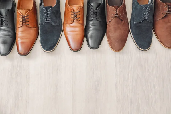 Different male shoes — Stock Photo, Image