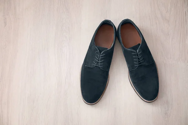 Zapatos masculinos elegantes —  Fotos de Stock