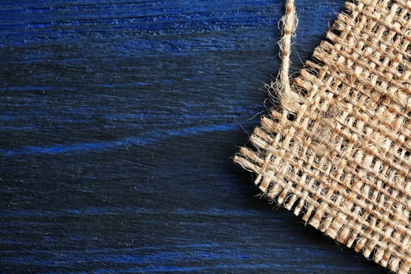 Ahşap Arka Plan Üzerinde Çul Kumaş Tekstil Doku — Stok fotoğraf