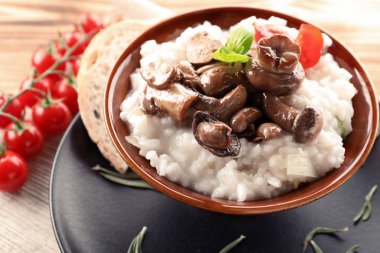 Risotto ve mantar ile kase