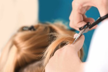 Kuaför müşteri ile çalışma