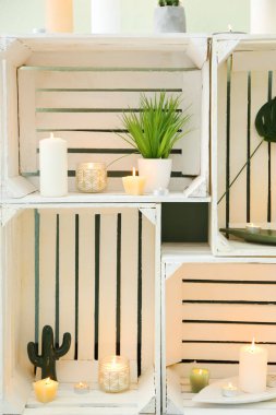  birçok yanan mumlar