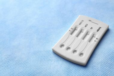 HIV, hepatit B, C ve frengi için test 