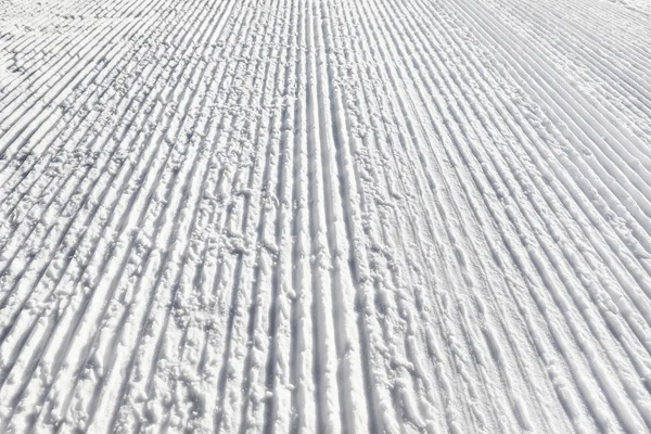 Declive de esqui no dia de inverno — Fotografia de Stock