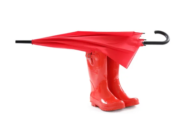 Paraguas rojo y botas de goma —  Fotos de Stock