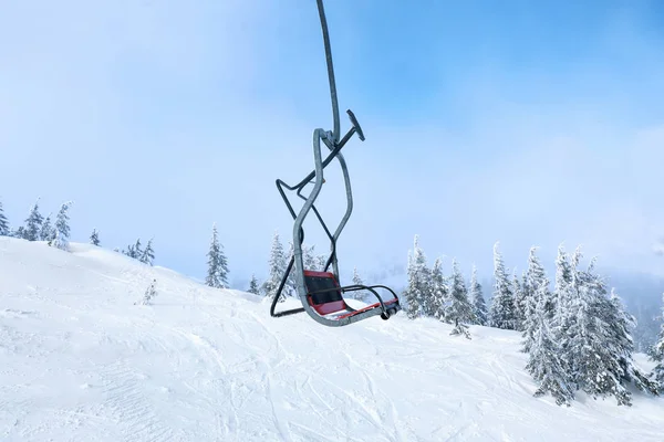 A(z) mountain resort ski lift — Stock Fotó