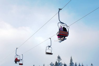 Ski lift Turist Resort. Kış tatili