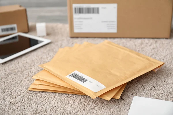 Parcel Envelopes Ready Shipment Client Floor Home — Stock Photo, Image