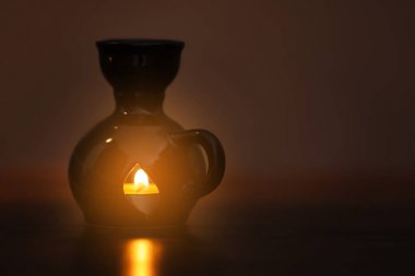 Aroma lamba masa üzerinde