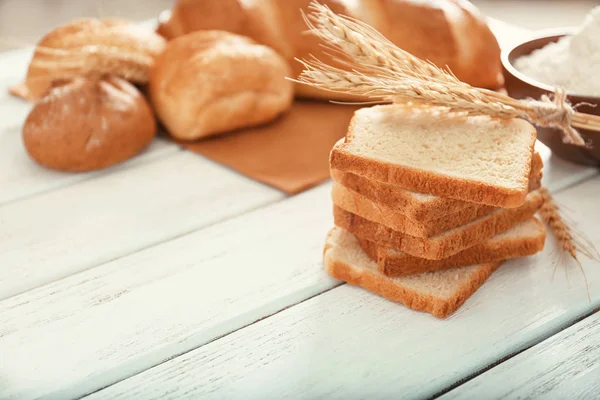 Freshly Baked Bread Products Table — Stock Photo, Image