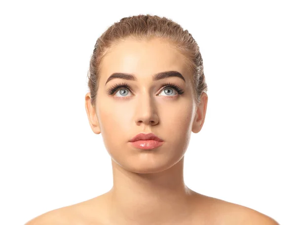 Mujer Joven Con Hermosas Cejas Sobre Fondo Blanco —  Fotos de Stock