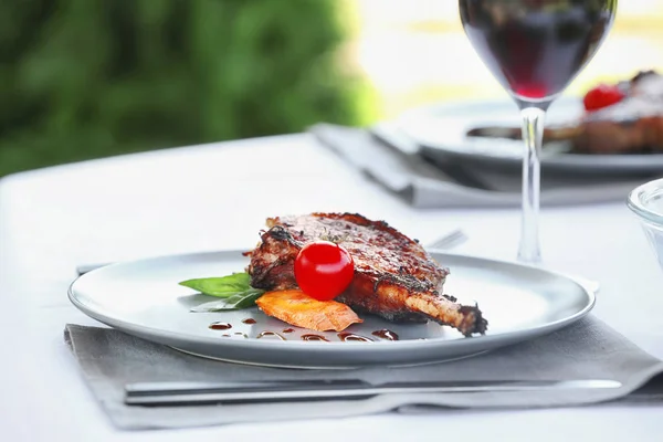 Plaat Met Heerlijke Rib Groenten Tafel — Stockfoto