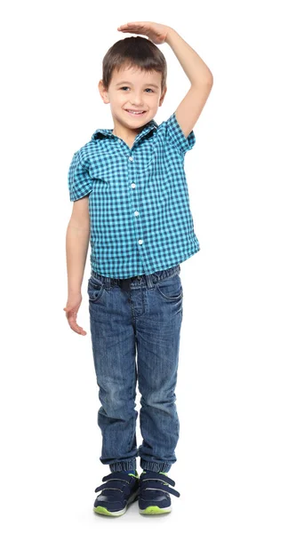 Μικρό Αγόρι Μέτρηση Ύψους Λευκό Φόντο — Φωτογραφία Αρχείου