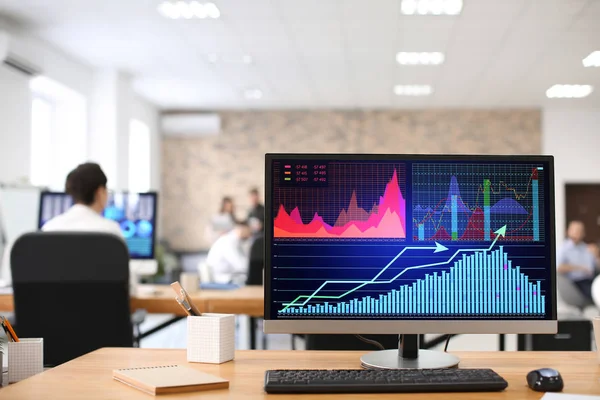 Pantalla Computadora Con Datos Stock Oficina Comercio Financiación — Foto de Stock