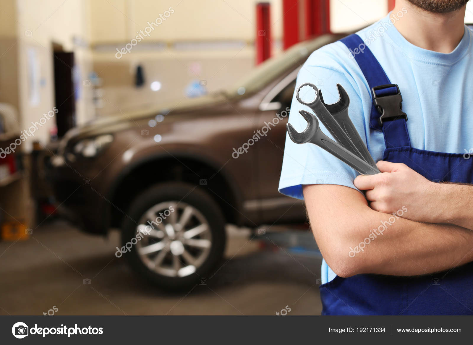Mechanic Tools Garage Tire Other Car Services Stock Photo by ©belchonock  192171334