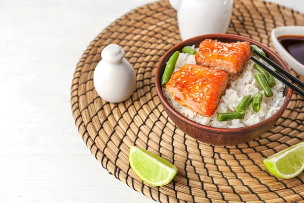 Fish Fillet Served Rice Green Beans Wicker Coaster — Stock Photo, Image