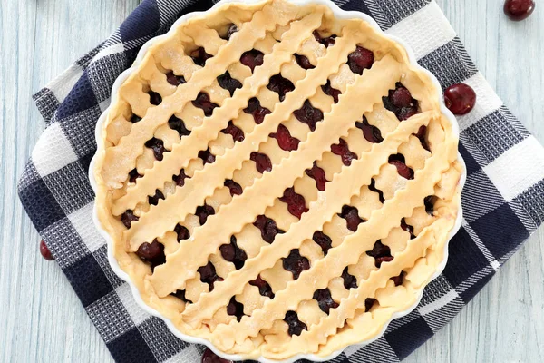 Baking Pan Unbaked Cherry Pie Kitchen Table — Stock Photo, Image