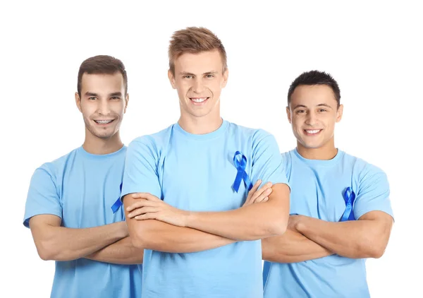 Mladí Muži Tričkách Modré Stužky Bílém Pozadí Koncept Povědomí Rakovině — Stock fotografie