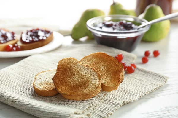 Leckere Frühstückstoasts — Stockfoto