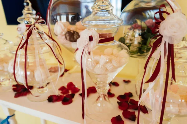 Barra Doces Férias Zephyr Vaso Vidro Decorado Com Flores Fitas — Fotografia de Stock