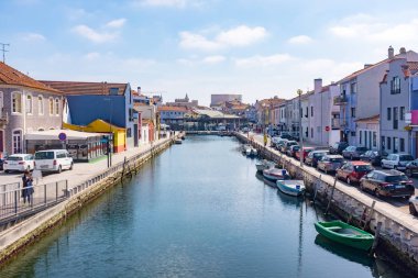 Geleneksel colourd tekneler kanal Aveiro, Portekiz
