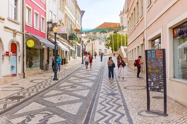 Aveiro, Portekiz Cobbled sokak tarihi turistik Aveiro şehir merkezinde. Aveiro,