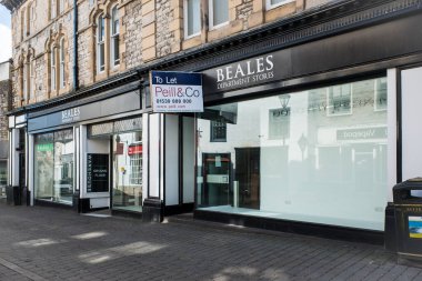 Kendal Cumbria UK 6 Nisan 2020 Kendal UK 'deki Beales mağazasını kapattı.