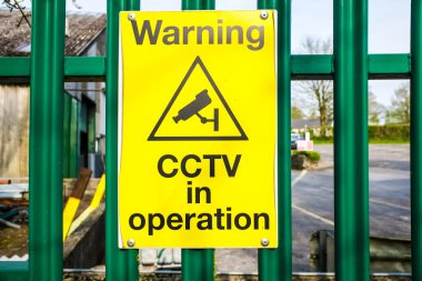 CCTV işareti. İzleniyorsunuz, izleniyorsunuz.