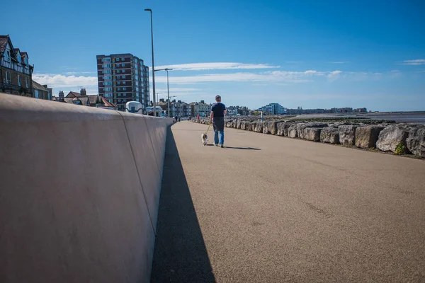 Angielscy Promenadrzy Nad Morzem Morecambe Lancashire Północno Zachodnia Anglia — Zdjęcie stockowe