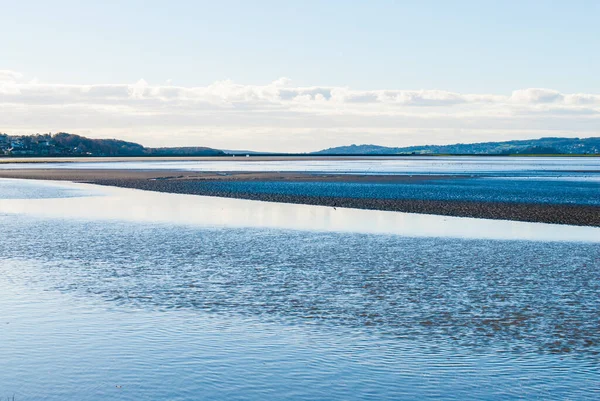Arnside viyadük sistemi arka planda, Cumbria UK.