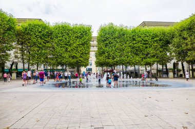 Fransa Montpellier 4 Ağustos 2016 Montpellier Fransız kasabasının işlek caddeleri