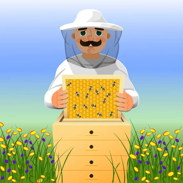 Imker am Imkerstand. Ein Mann im weißen Imkeranzug arbeitet in der Nähe eines Bienenstocks. sonniger Sommertag auf einer blühenden Wiese. — Stockvektor