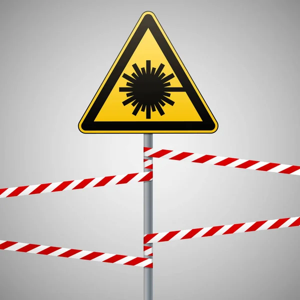 Försiktighet - fara Varning tecken säkerhet. Fara, laserstrålning. gul triangel med svart bild. Logga in på pole och skydda band. Vektorbild. — Stock vektor