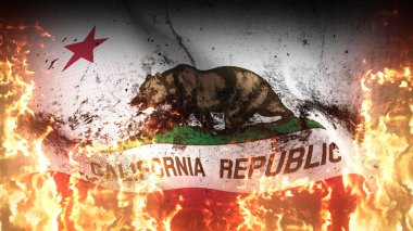 Kaliforniya Eyaleti 'nin grunge savaş bayrağı alevler içinde. Amerika Birleşik Devletleri Kaliforniya kirli savaş bayrağı rüzgarda dalgalanan cehennem alevleri üzerinde.