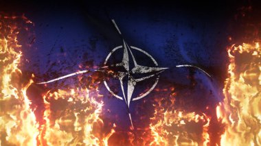 Nato savaş bayrağı alevler içinde sallanıyor. Kuzey Atlantik Antlaşması Organizasyonu rüzgarda dalgalanan cehennem ateşinde kirli çatışma bayrağı.