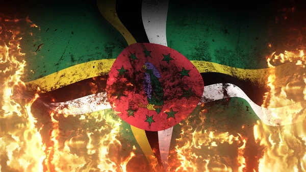Dominica Grunge Savaş Bayrağı Alevler Içinde Dominica Nın Kirli Savaş — Stok fotoğraf