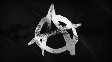Anarşi sembolü beyaz grunge bayrak sallama döngüsü. Siyah kirli bayrak rüzgarda dalgalanırken anarşi sembolü beyaz.