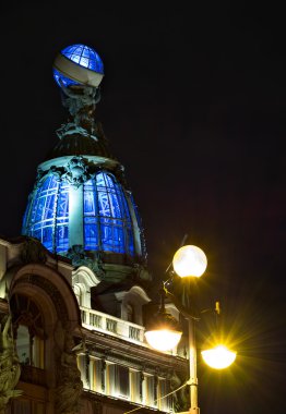 Saint-Petersburg evde şarkıcı bir kubbe