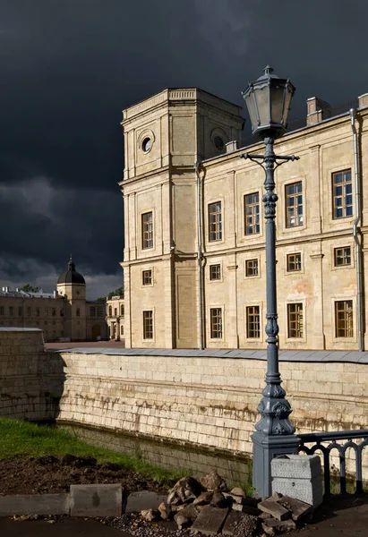 Grande Palácio Gatchina em Gatchina cidade perto de São Petersburgo — Fotografia de Stock