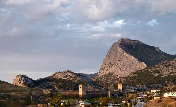 Sokol mountain near by Sudak — Stock Photo, Image