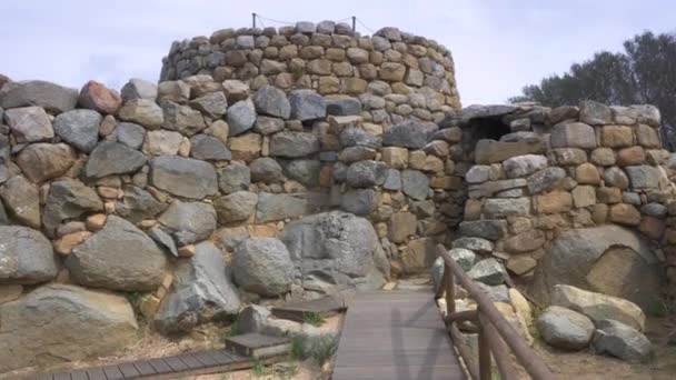 Nurag está en Cerdeña. Monumentos arqueológicos de Italia . — Vídeo de stock