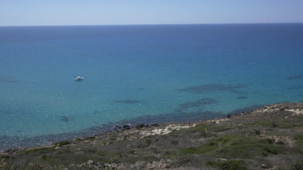 Береговая линия Сан-Джованни-ди-Синис, Сардиния . — стоковое видео