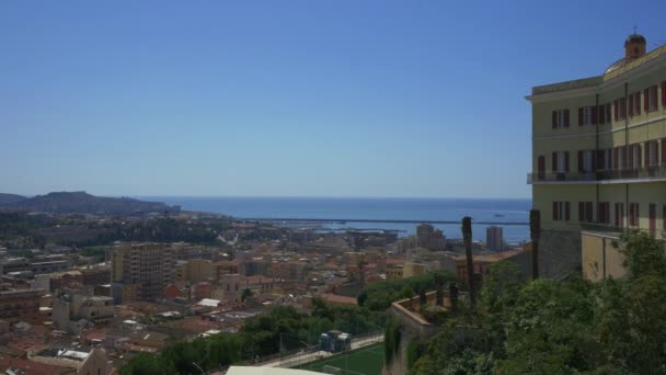 Панорама міста Кальярі, Сардинія. Uhd кадри. — стокове відео