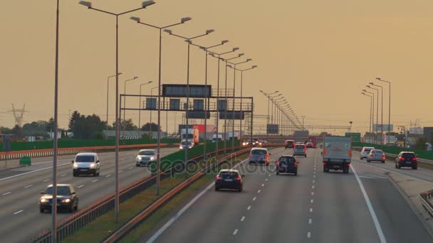 Filmaufnahmen der Autobahn in Europa. — Stockvideo